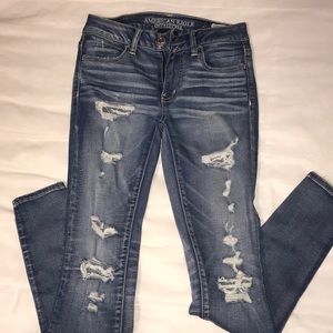 American eagle ripped skinny jeans!